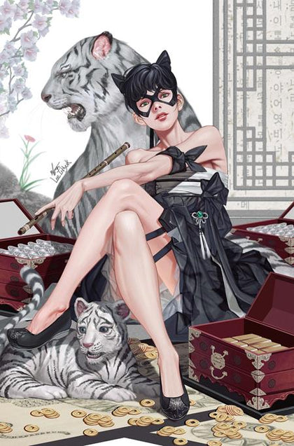 CATWOMAN #76 CVR C INHYUK LEE CARD STOCK VAR (PRE-ORDER: 05/21/2025)