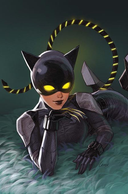 ABSOLUTE CATWOMAN #2 (OF 6) CVR B LESLEY LEIRIX LI CARD STOCK VAR (PRE-ORDER: 07/08/2026)