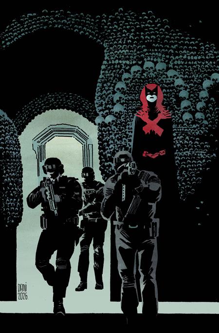 BATWOMAN #8 CVR A DANI (BATMAN BAD SEEDS) (PRE-ORDER: 10/21/2026)